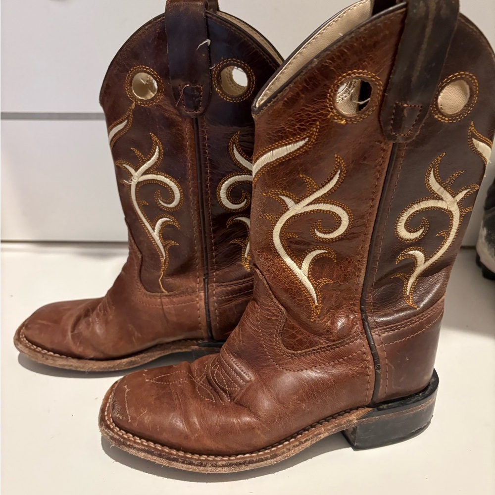 Old West Tan and Brown Cowboy Boots